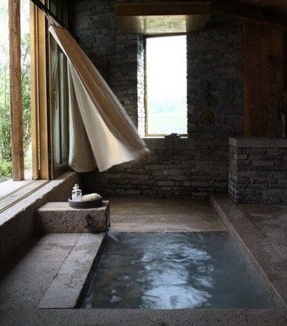 30 de idei de design de baie realizate din piatră_14